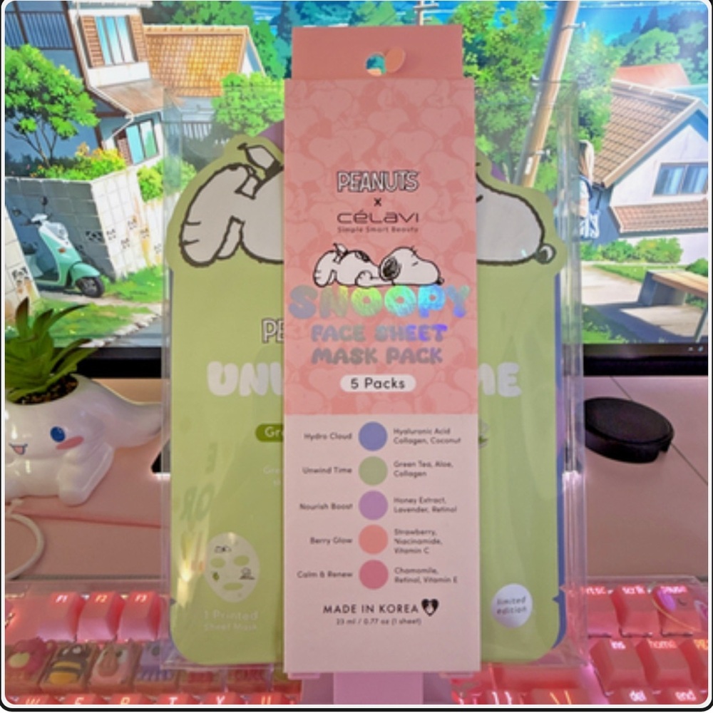 Peanuts Snoopy 5 Face Masks!